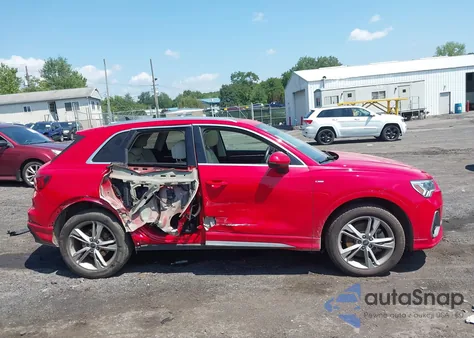 2023 Audi Q3 Premium 45 Tfsi S Line Quattro Tiptronic z USA, uszkodzony, nr VIN WA1DECF37P1087433